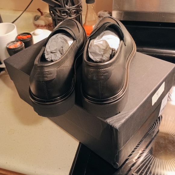 Goodwin Smith Black Leather Loafers - Picture 5 of 7